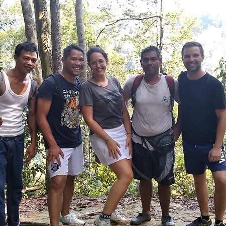 Orang Utan Treking Sumatra & Lovely Jungle Lodge Only Book If You Are Treking With Us Bukit Lawang Room photo