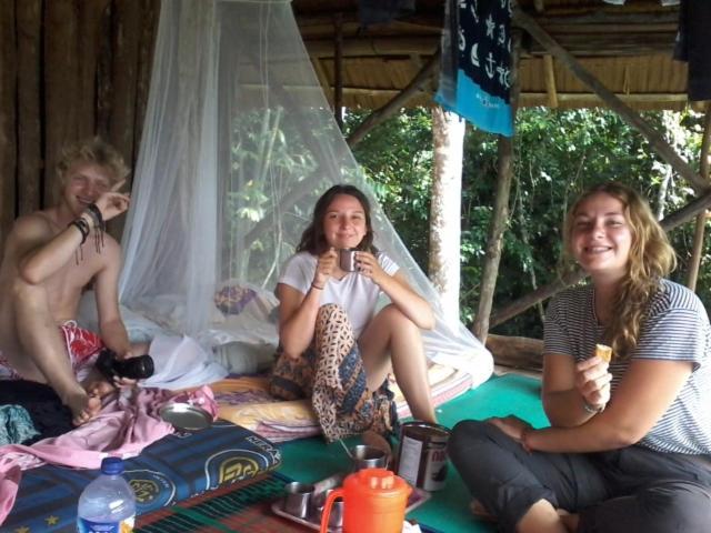 Orang Utan Treking Sumatra & Lovely Jungle Only Book If Are Treking With Us * Bukit Lawang